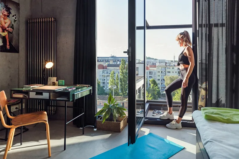 Neon Wood Student Housing - Deluxe Balcony Apartment in Berlin, Mitte-Wedding — photo 1